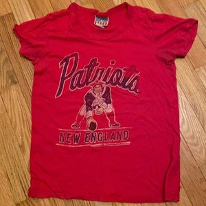 Junior size xs Patriots fitted tshirt distressed